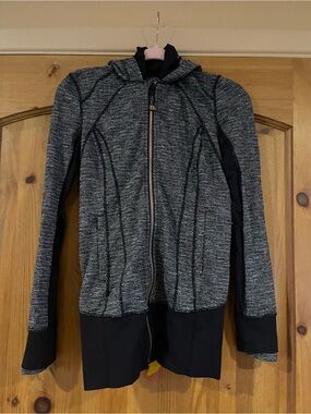 lululemon athletica Black and Heathered Gray Full-Zip Hoodie